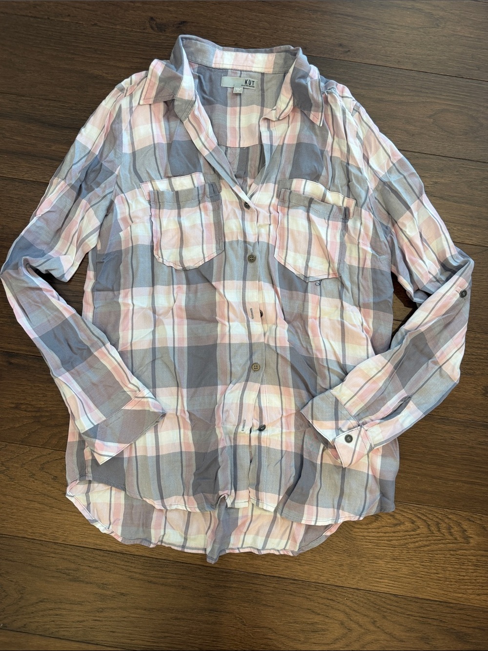 Kut from the Kloth Plaid Long Sleeve Button-Up Size Medium - C11-249